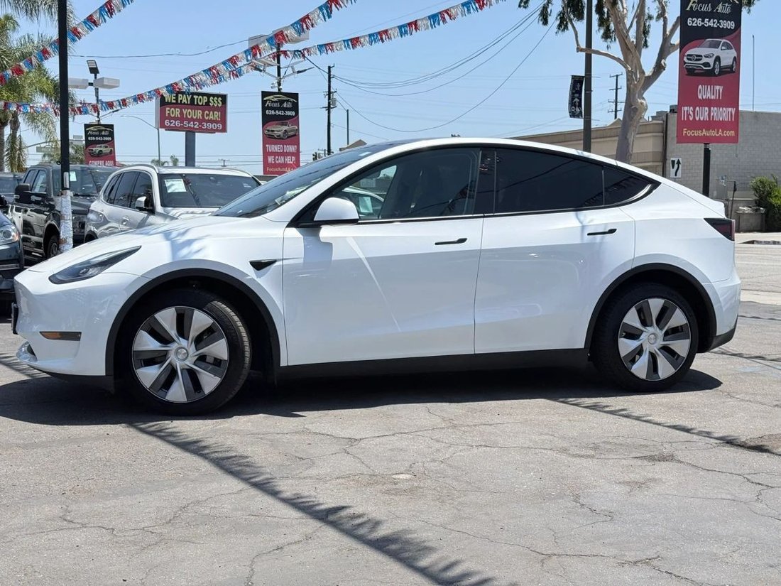 Suv in El Monte, CA, United States 2 - 17860085