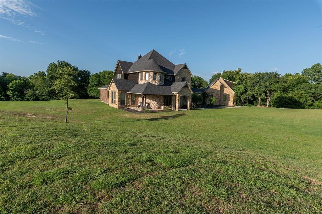 House in Azle, Texas, United States 2 - 16691365