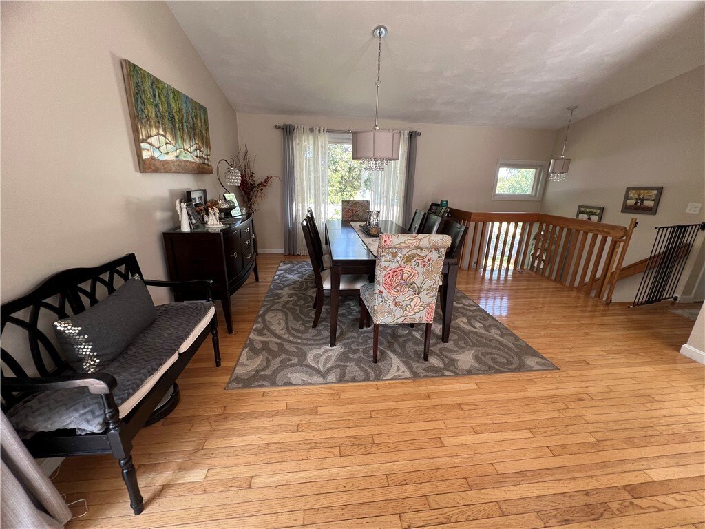 House in Warwick, Rhode Island, United States 4 - 18487896