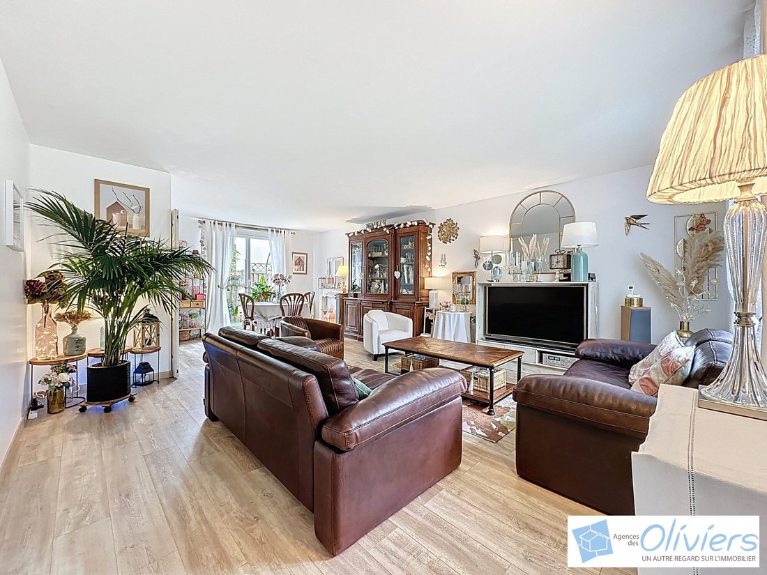 House in Villaroy, Guyancourt, France 2 - 18206900