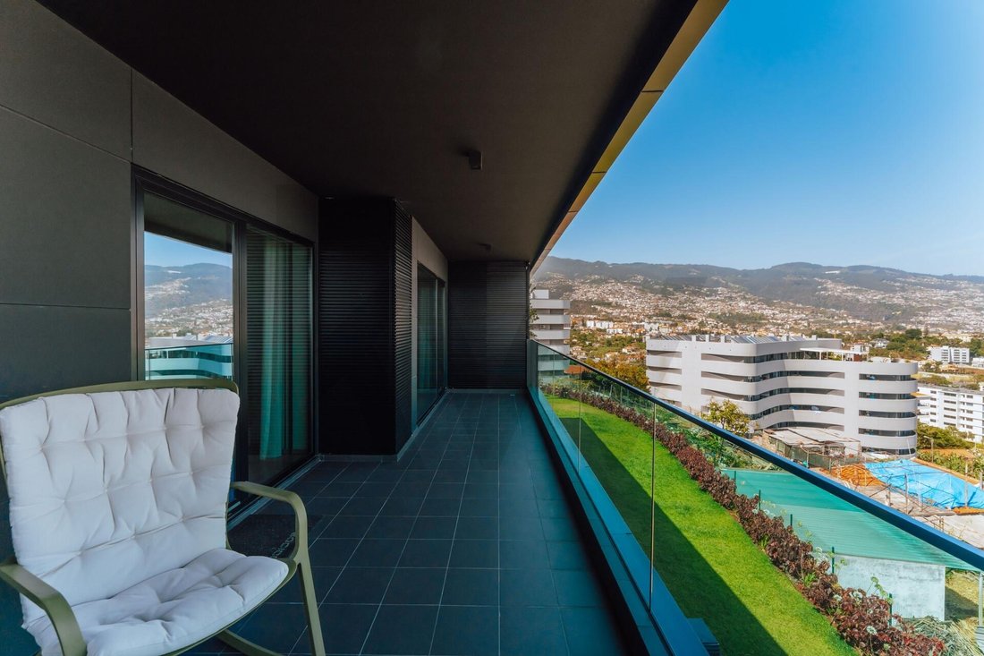 Apartment in Sao Martinho, Madeira, Portugal 1 - 18512777