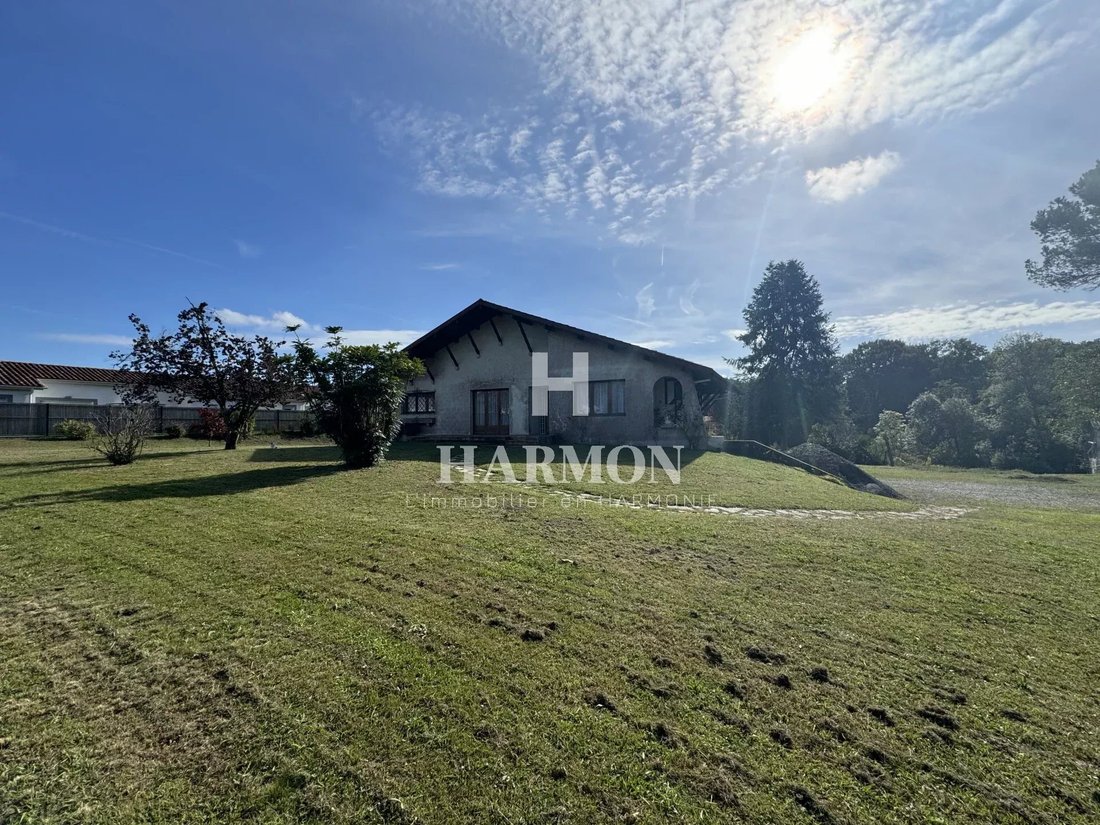 Estate in Magescq, Nouvelle-Aquitaine, France 3 - 18509706