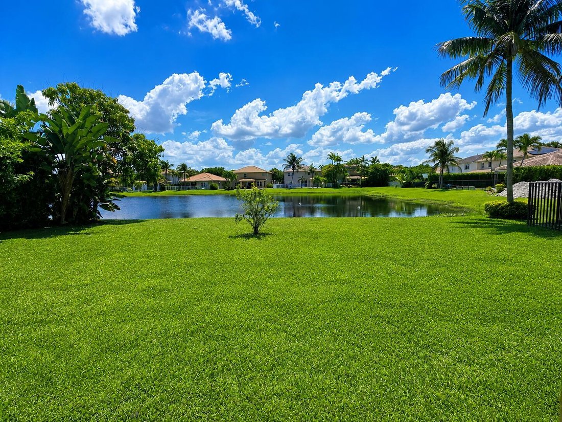 House in Weston, Florida, United States 3 - 17899607