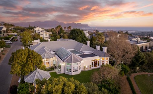 House in Cape Town, Western Cape, South Africa 1