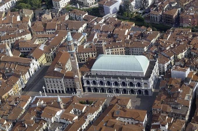 Estate in Center, Vicenza, Veneto 1 - 18513853