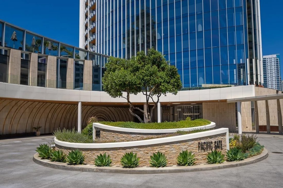 Condo in San Diego, California, United States 5 - 18513153