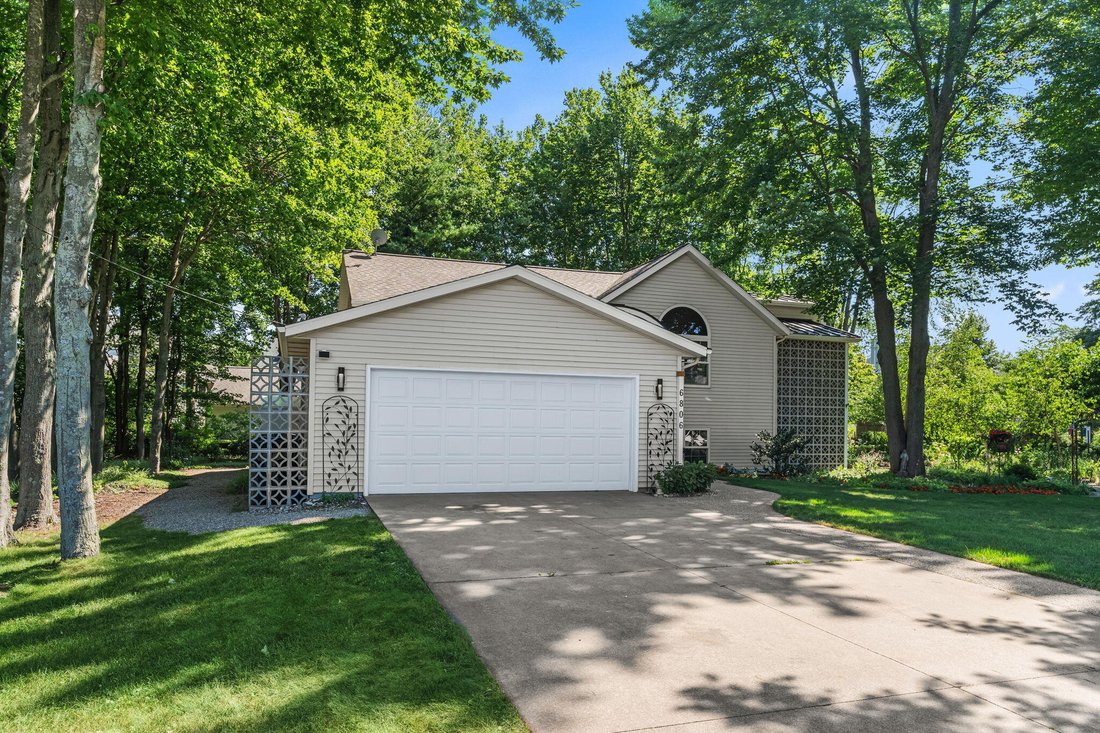 House in Douglas, Michigan, United States 4 - 18509507