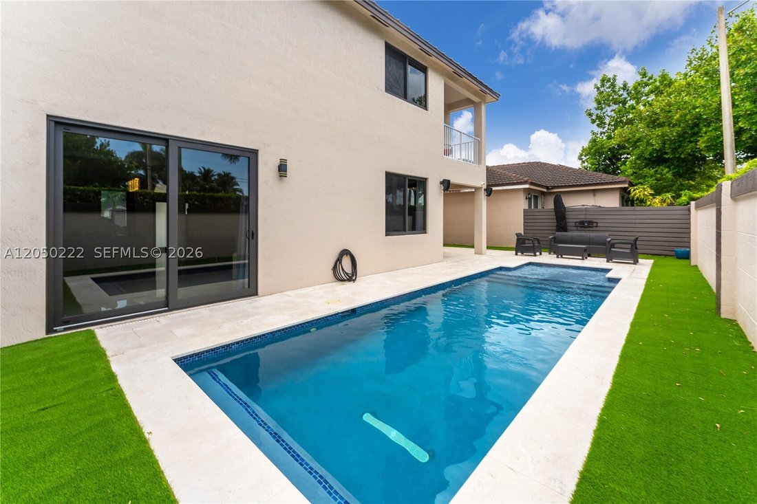 House in West Miami, Florida, United States 3 - 18511271
