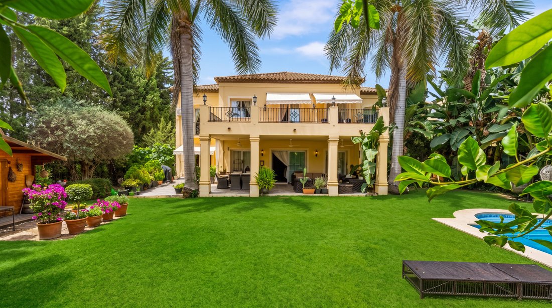 Villa in Nueva Andalucia, Marbella, Spain 2 - 18508461