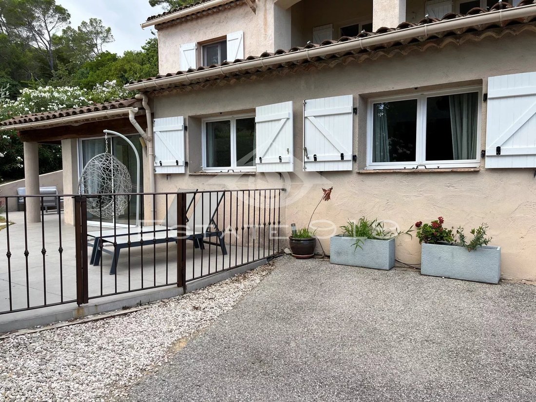 House in Le Rouret, Provence-Alpes-Côte d'Azur, France 2 - 18509814