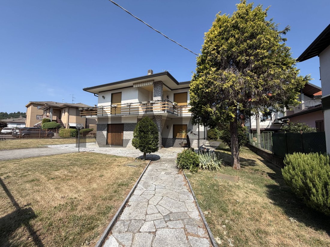 House in Induno Olona, Lombardy, Italy 1 - 18514349