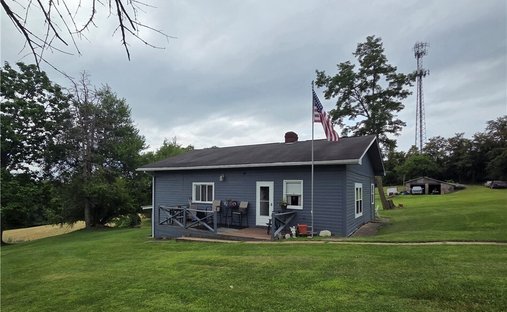 House in Saint Clairsville, Ohio, United States 1