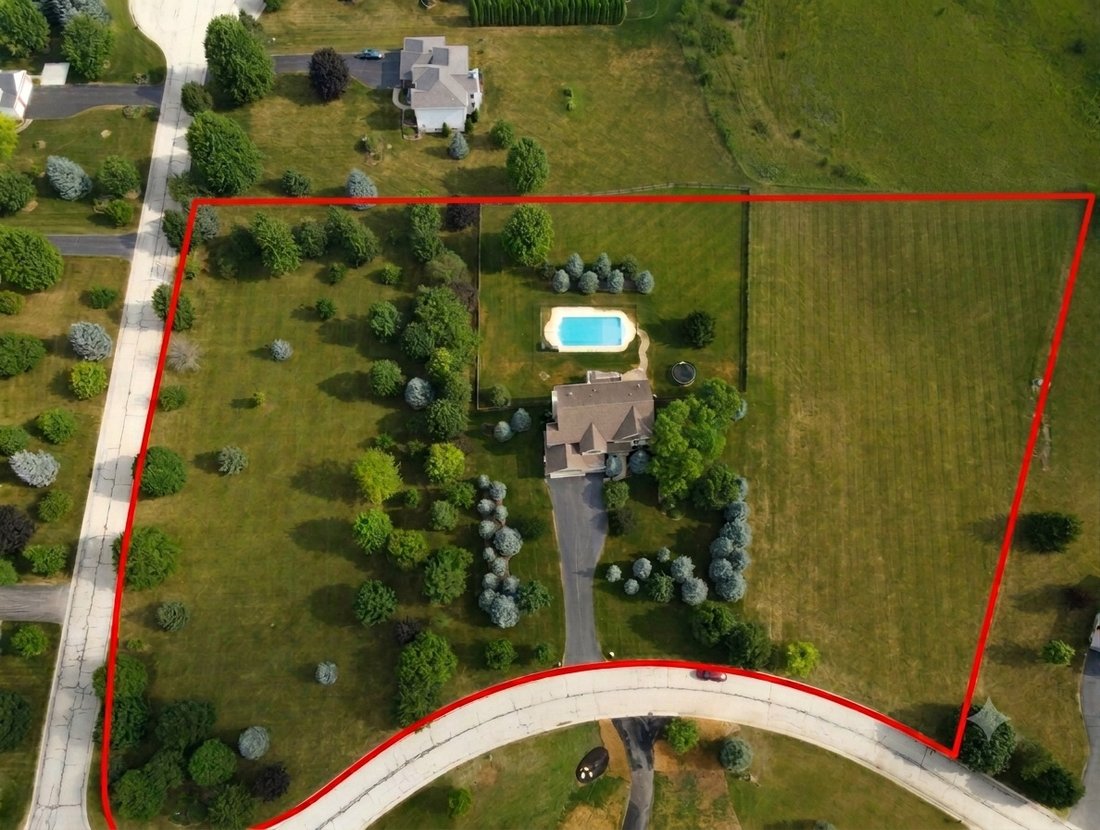 House in Fox Lake, Illinois, United States 2 - 18512083
