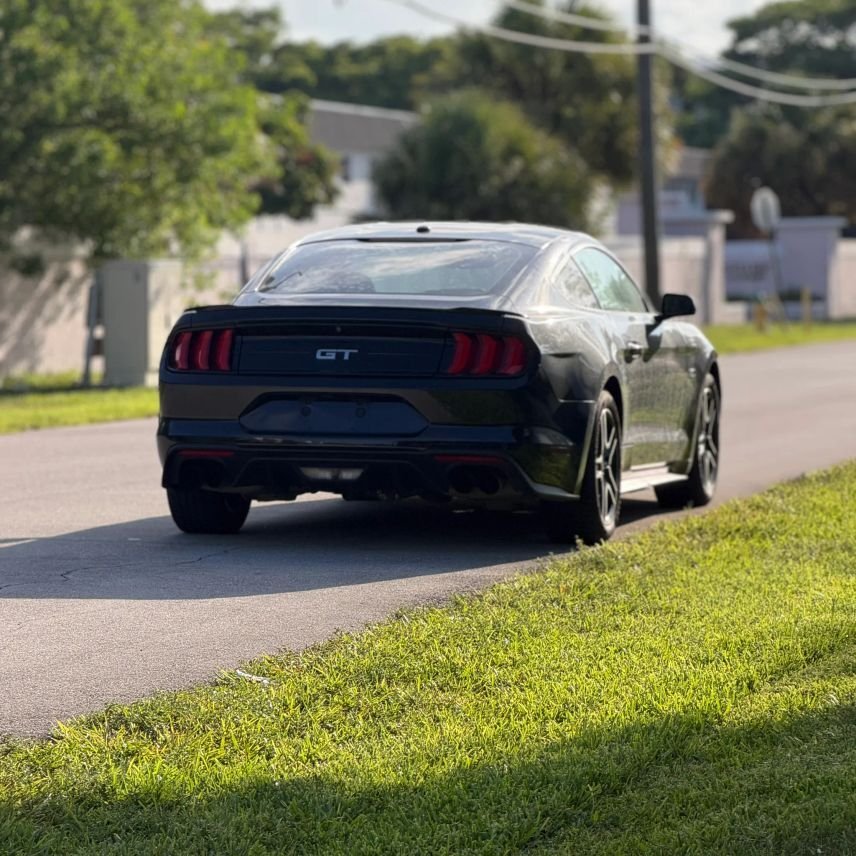 Coupe in Wilton Manors, FL, United States 4 - 18520643