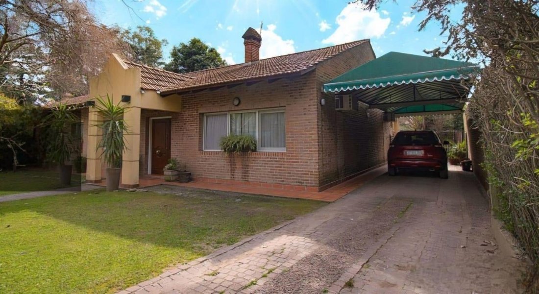 House in Villa Udaondo, Buenos Aires Province, Argentina 3 - 18517743