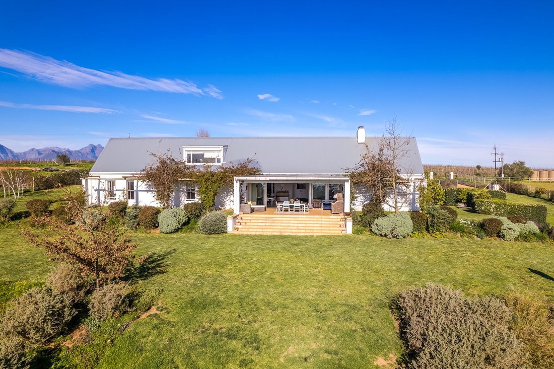 Farm Ranch in Brackenfell South, Cape Town, South Africa 3 - 18514396