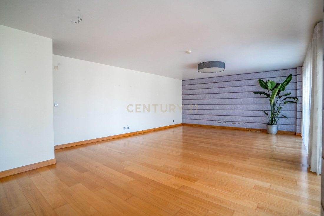 Apartment in Nossa Senhora do Populo, Coto e Sao Gregorio, Leiria District, Portugal 5 - 18041149