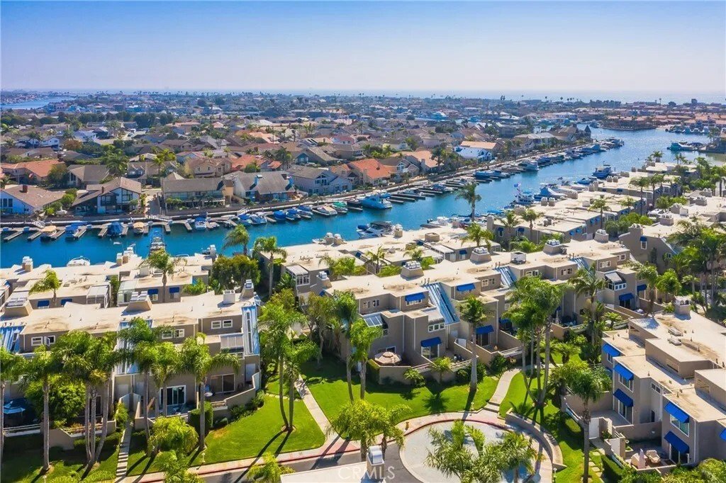 Townhouse in Huntington Beach, California, United States 3 - 18513119