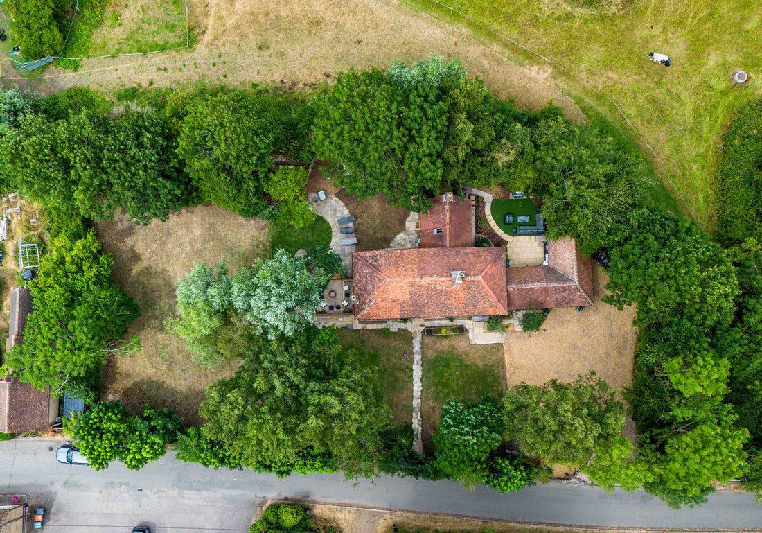 House in Arkwright Road Estate, Bedfordshire, England 4 - 18515567
