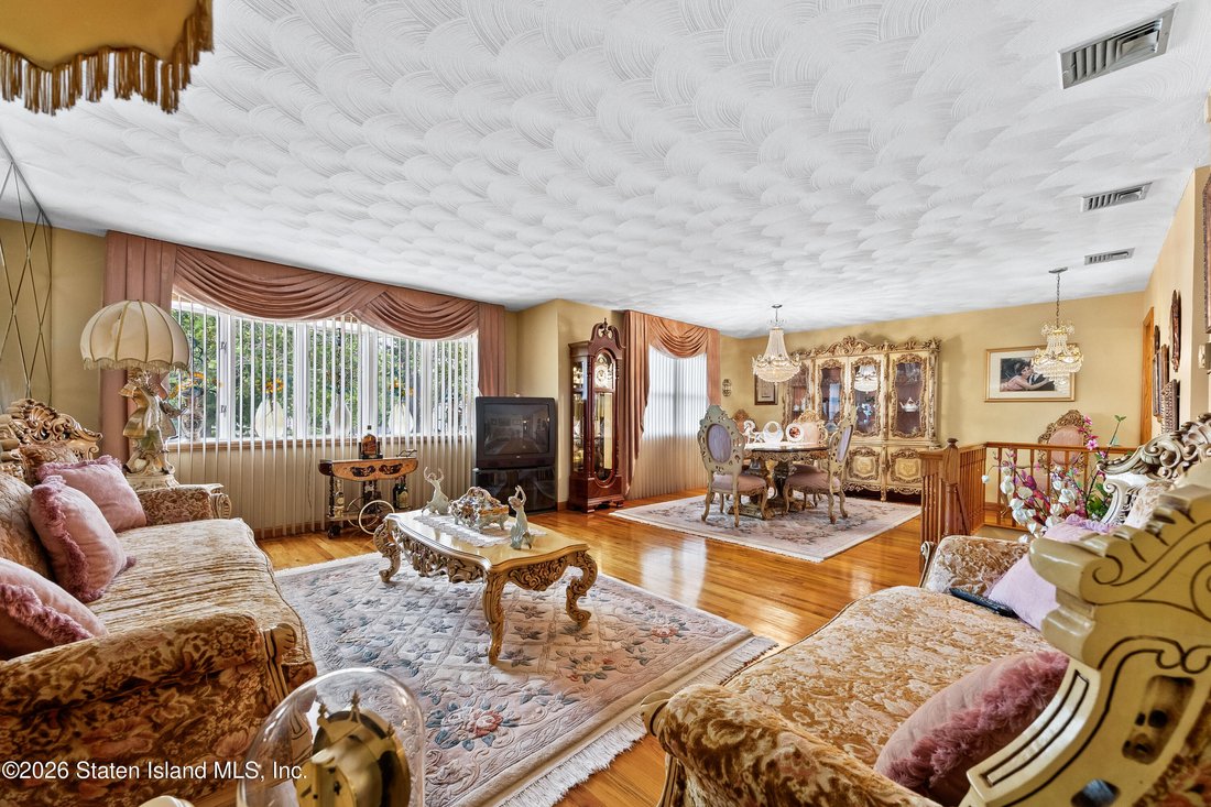 House in New York, New York, United States 5 - 18518407