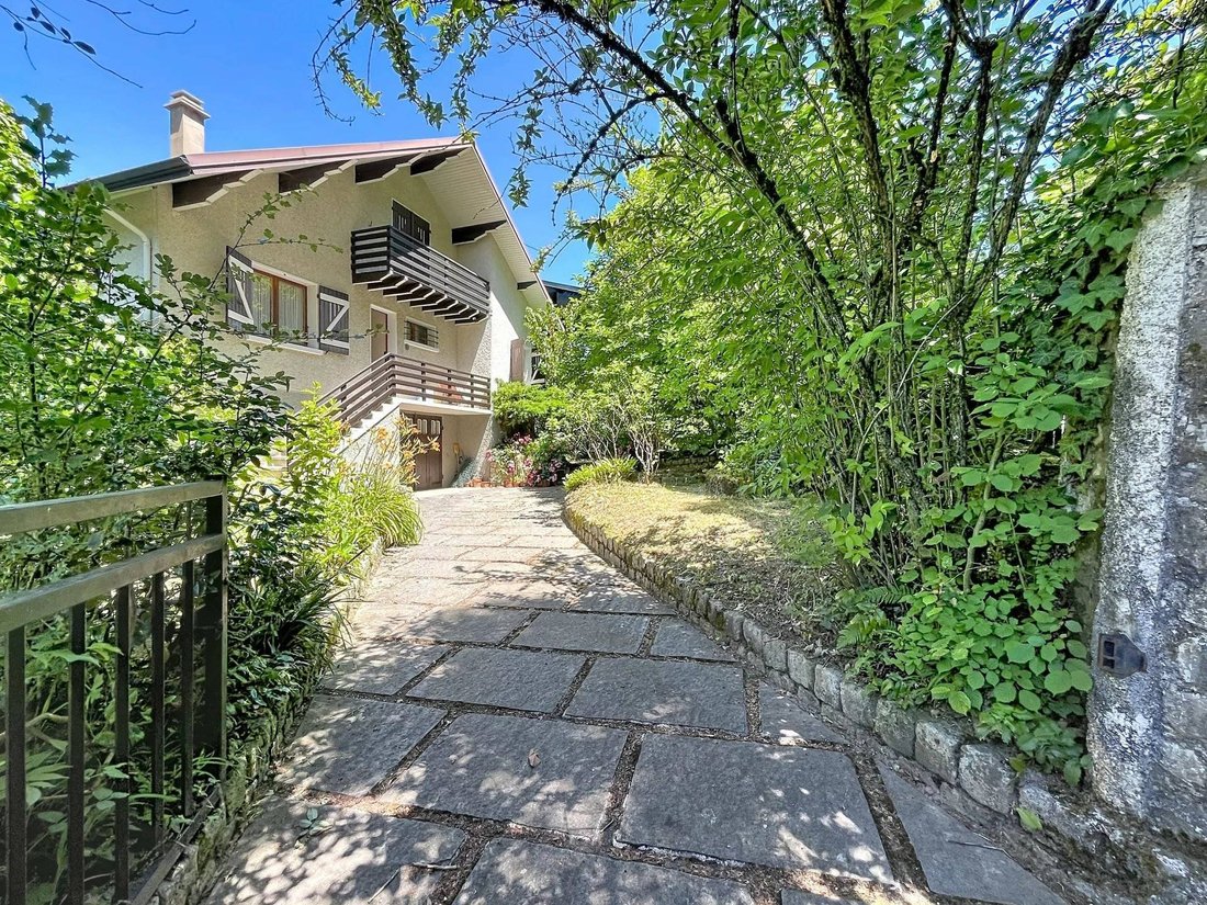 House in Jacob-Bellecombette, Auvergne-Rhône-Alpes, France 1 - 18242848