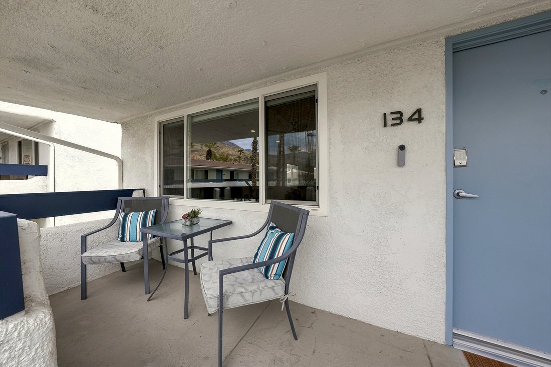 Condo in Palm Springs, California, United States 2 - 18516759