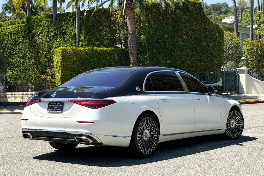 Sedan in West Hollywood, CA, United States 5 - 18508133