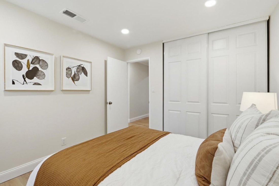 Townhouse in Cupertino, California, United States 5 - 18511577