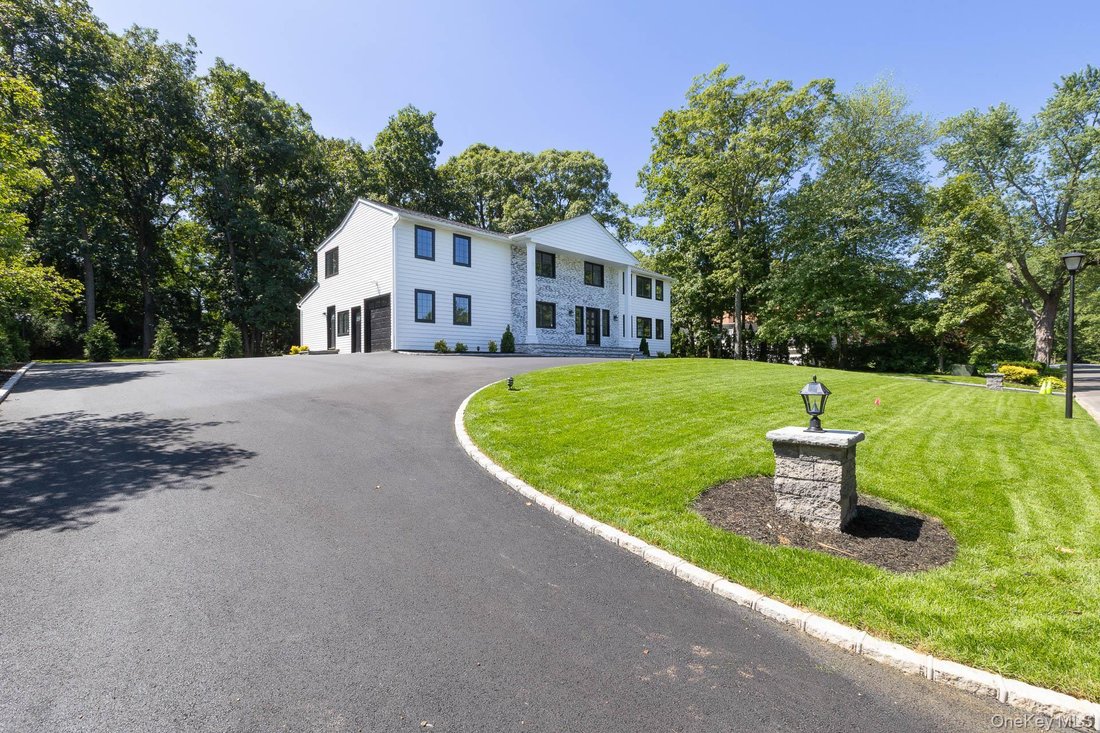 House in Huntington Station, New York, United States 2 - 18517207