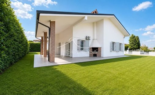 Villa en Curtatone, Lombardía, Italia 1