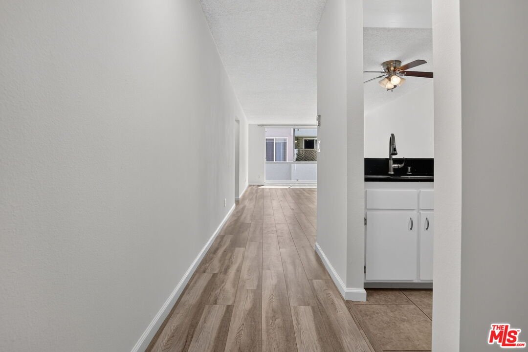 Santa Monica, California, United States 4 - 18513474