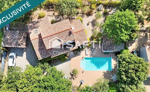 Casa a Est, Lorgues, Francia 1