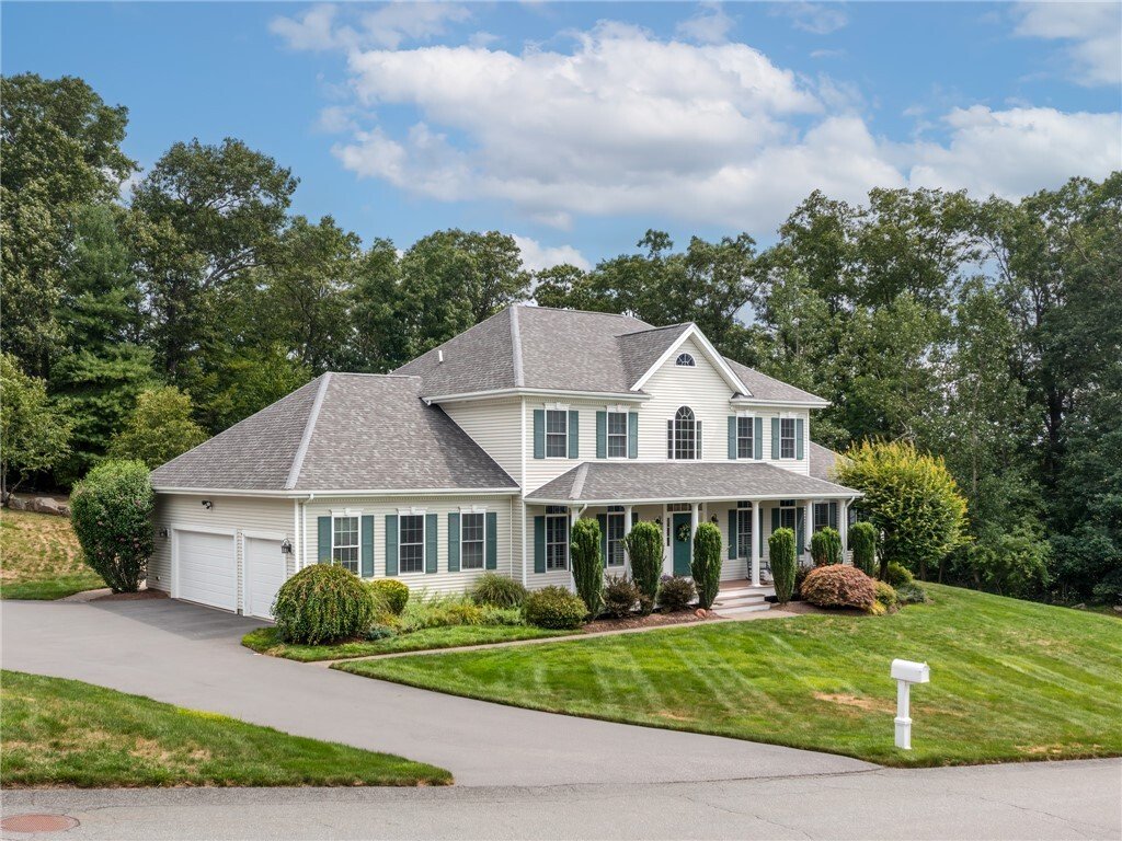House in Cumberland, Rhode Island, United States 2 - 18510936