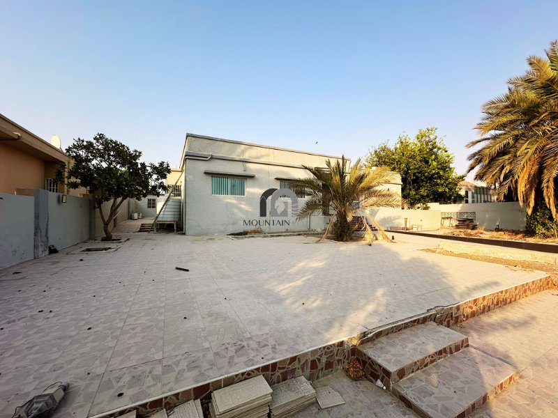 Al Faiha, Sharjah Emirate, United Arab Emirates 4 - 18509597