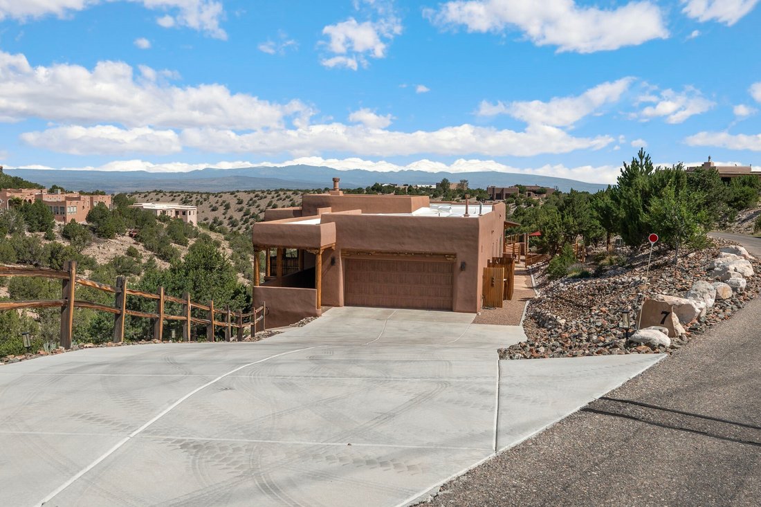 House in Placitas, New Mexico, United States 1 - 18509630