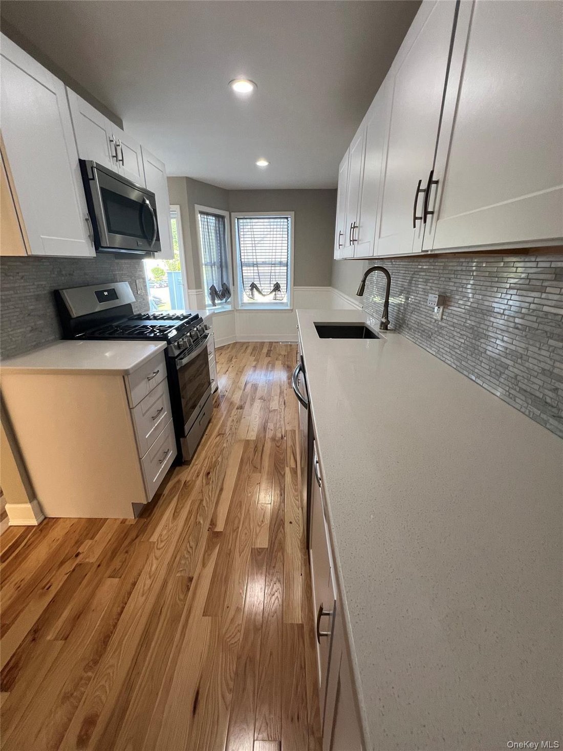 Condo in Port Jefferson, New York, United States 1 - 18063810