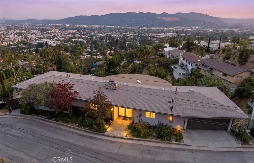 House in Glendale, California, United States 1 - 18515418