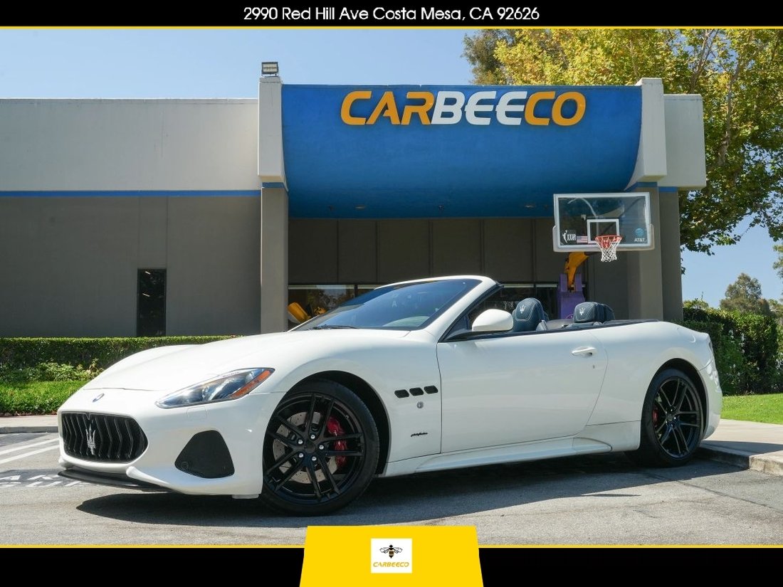 Cabriolet in Costa Mesa, CA, United States 1 - 18371628
