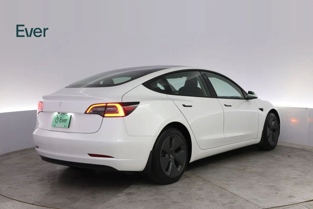 Sedan in San Francisco, CA, United States 3 - 18344744