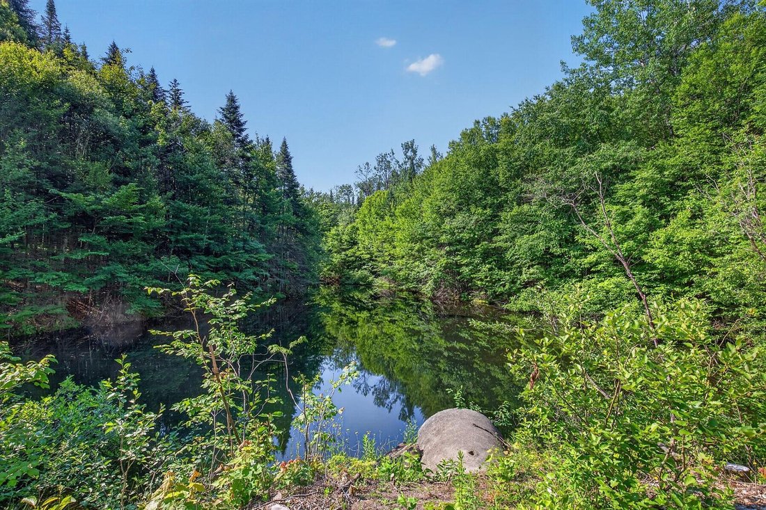 Land in Lac-Beauport, Quebec, Canada 3 - 18522500