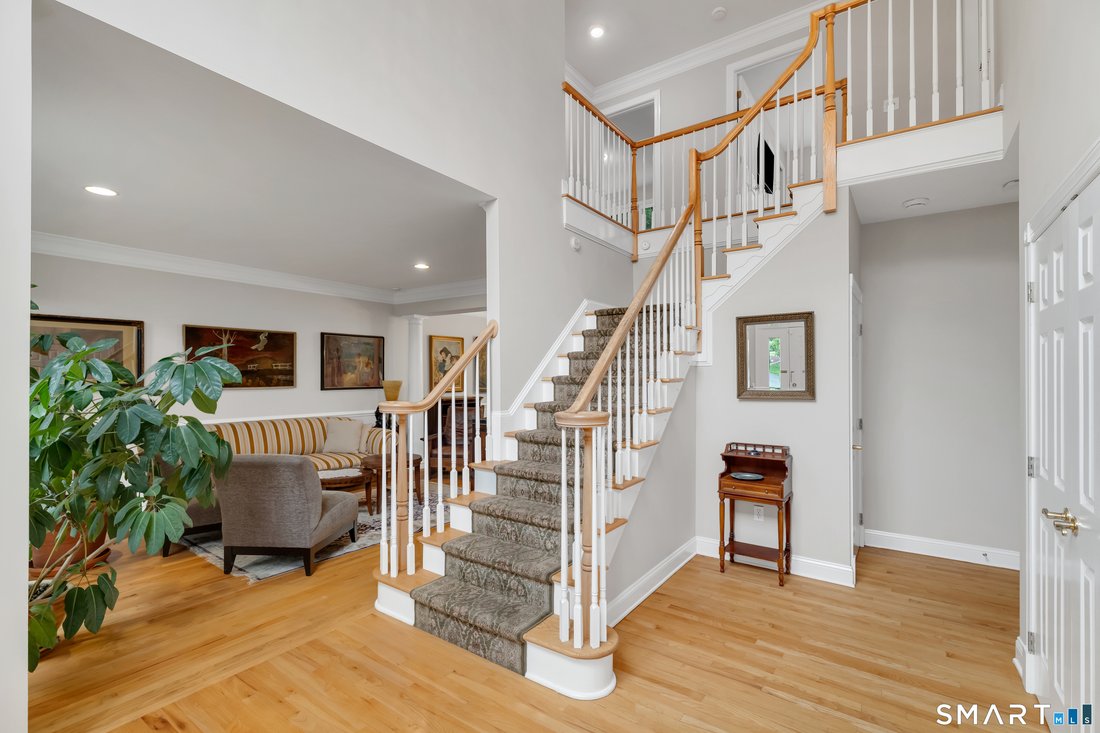 House in Trumbull, Connecticut, United States 3 - 18514903