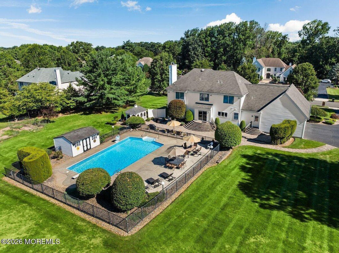 Freehold Township, New Jersey, United States 3 - 18508079