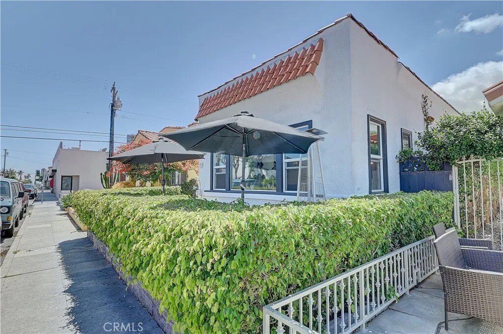 House in Signal Hill, California, United States 2 - 18513067