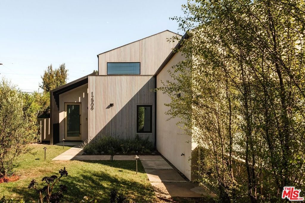 House in Los Angeles, California, United States 1 - 18511059