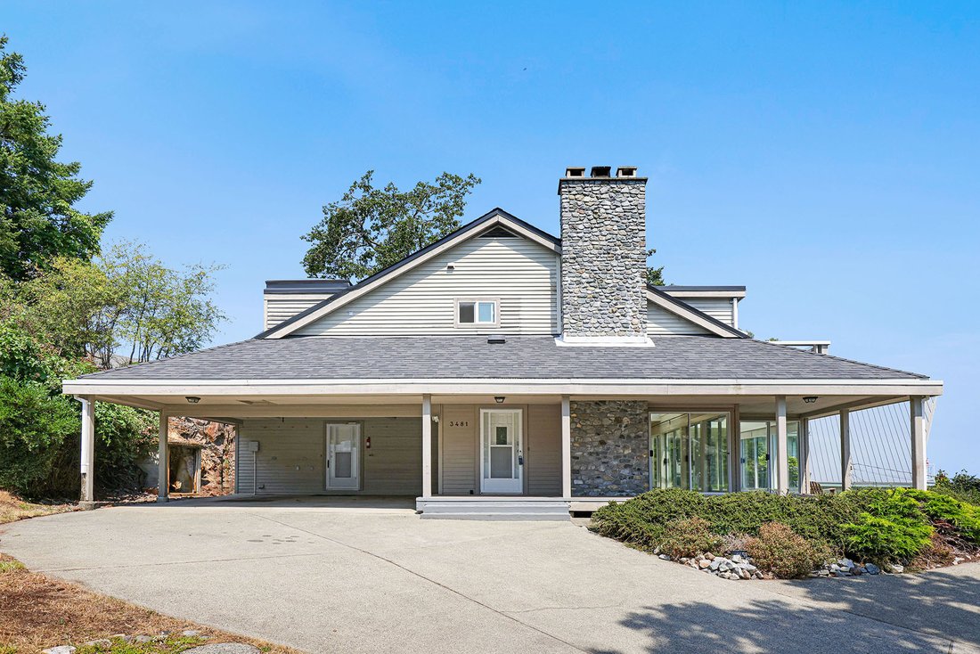 House in Nanoose Bay, British Columbia, Canada 2 - 18510625