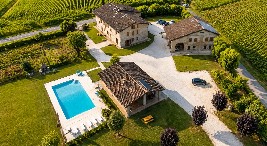 Estate in Ceresara, Lombardy, Italy 2 - 18509585