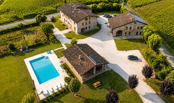 Domaine à Ceresara, Lombardie, Italie 1