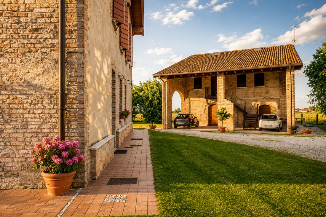Estate in Ceresara, Lombardy, Italy 4 - 18509585