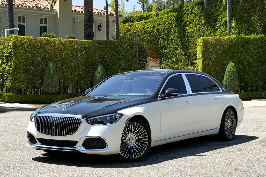 Sedan in West Hollywood, CA, United States 1 - 18508133