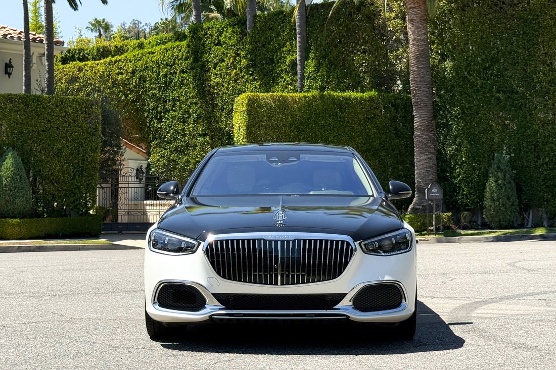 Sedan in West Hollywood, CA, United States 2 - 18508133